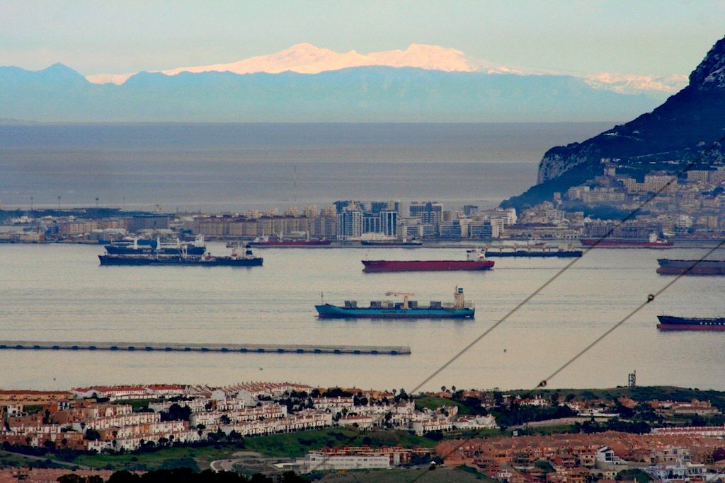 Sierra Nevada desde Algeciras (Fotografía de José Rambaud)